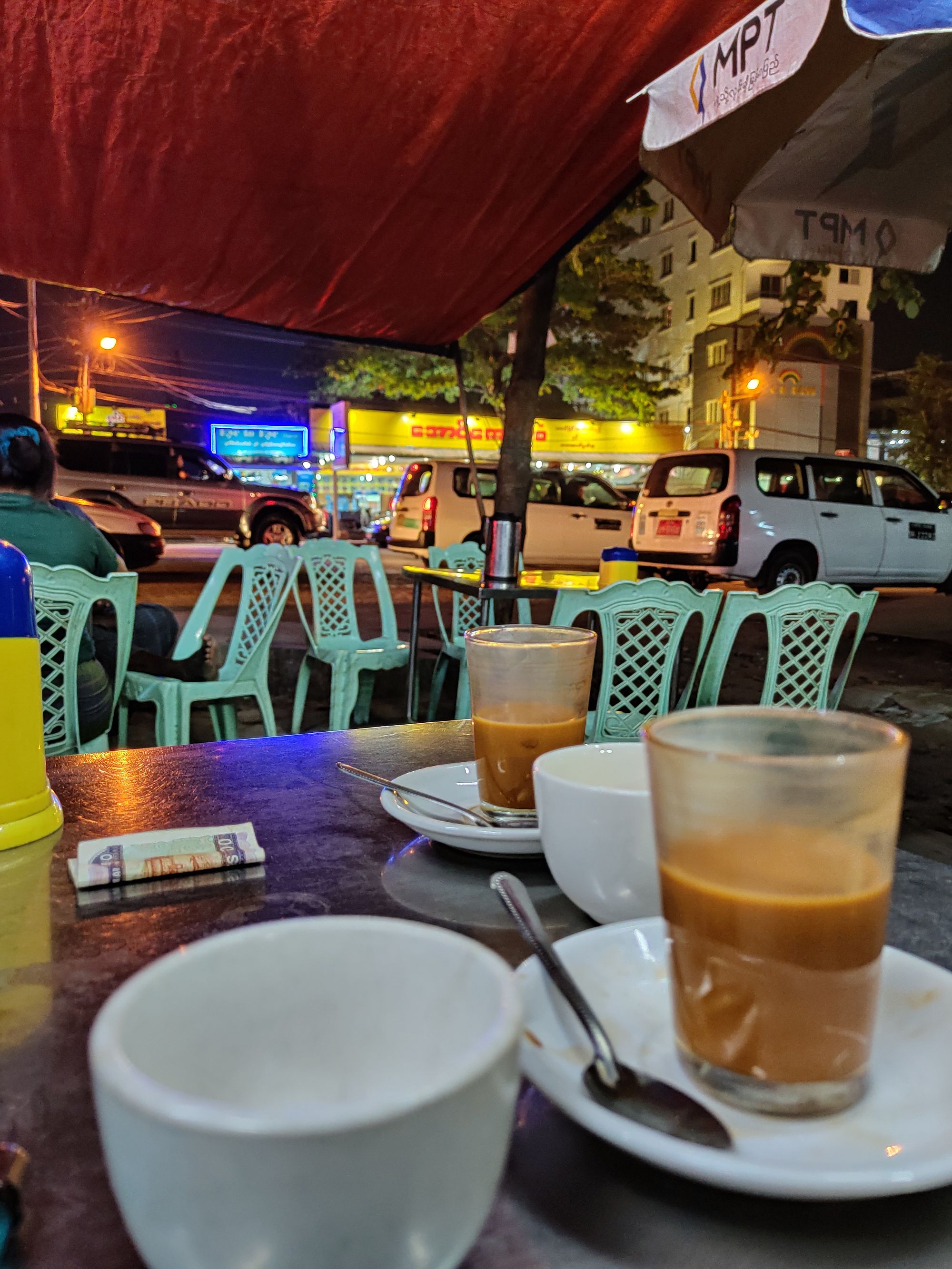လက်ဖက်ရည်ဆိုင်